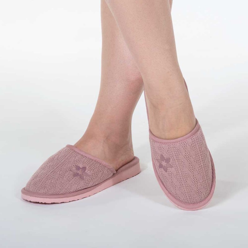 Amaryllis Women s Cotton Slippers