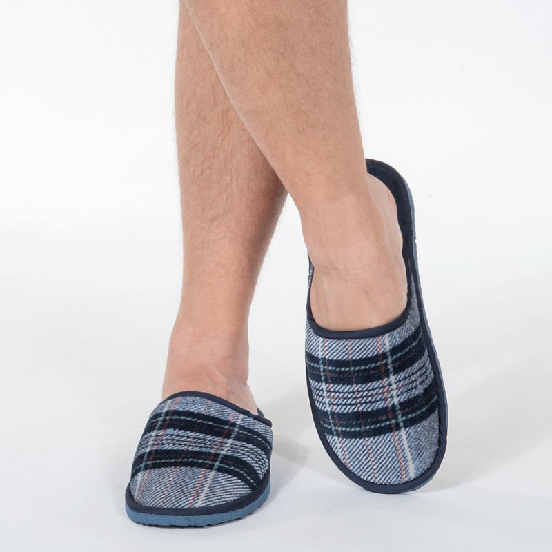 Amaryllis Men s Velour Slippers Plaid Design