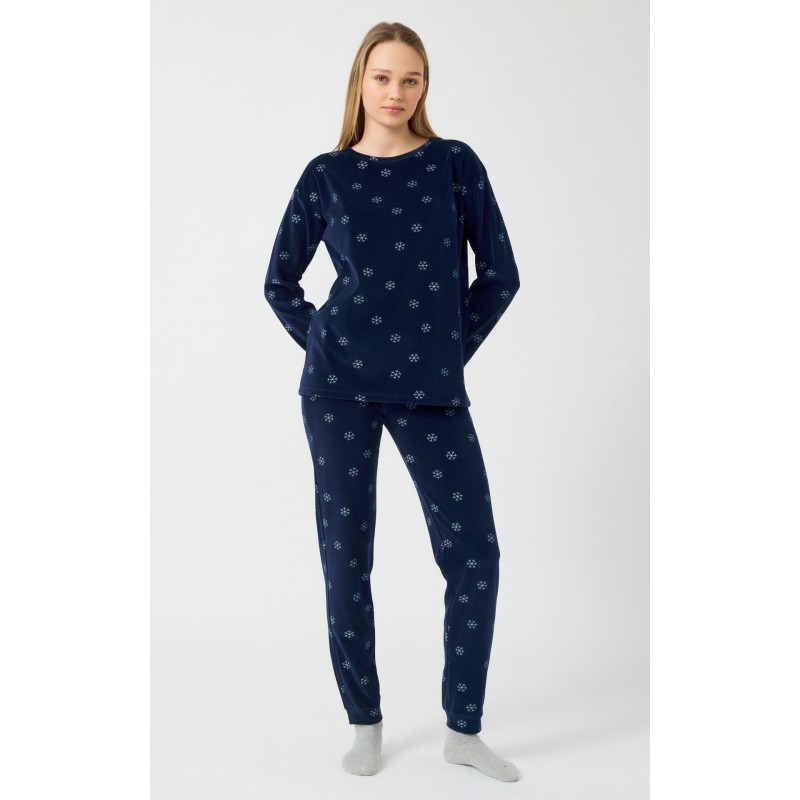 Minerva Women s Velour Pajamas Snow Flakes Design