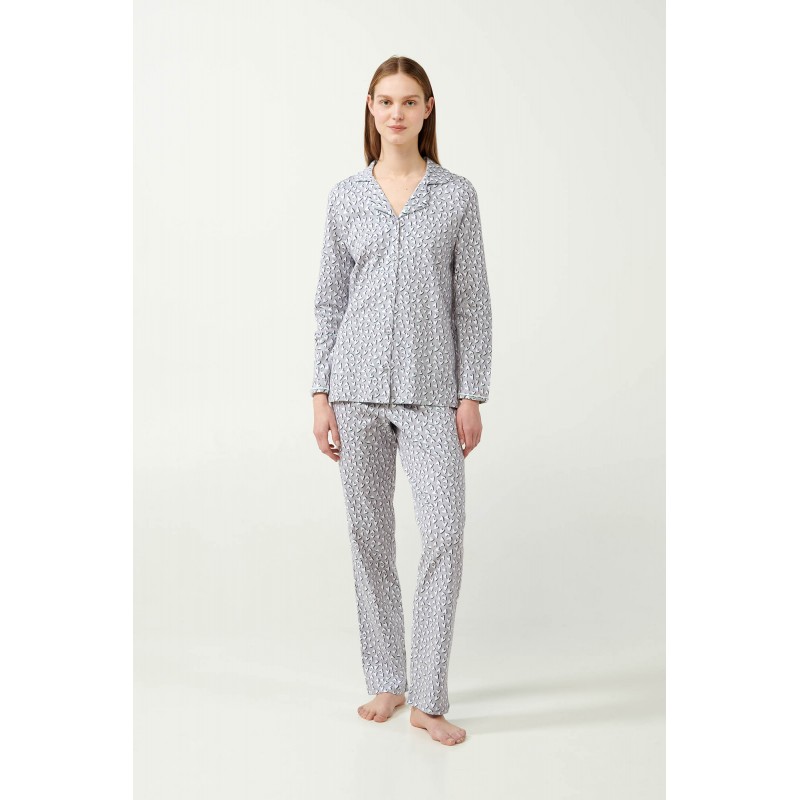 Vamp Women s Buttoned Cotton Pajamas Light Gray Hearts Design