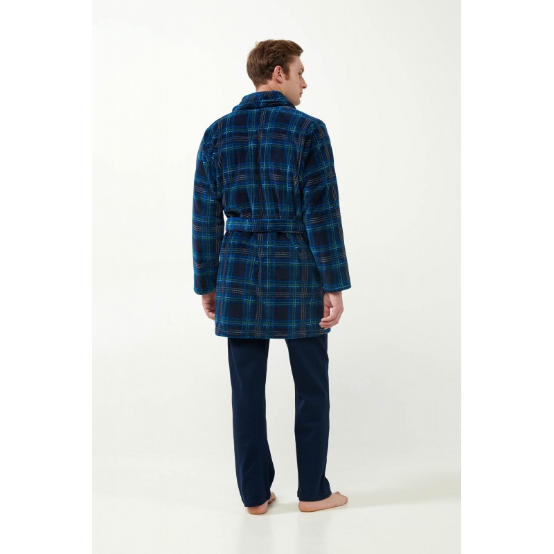 Vamp Men s Fleece Robe With Belt Plaid Design