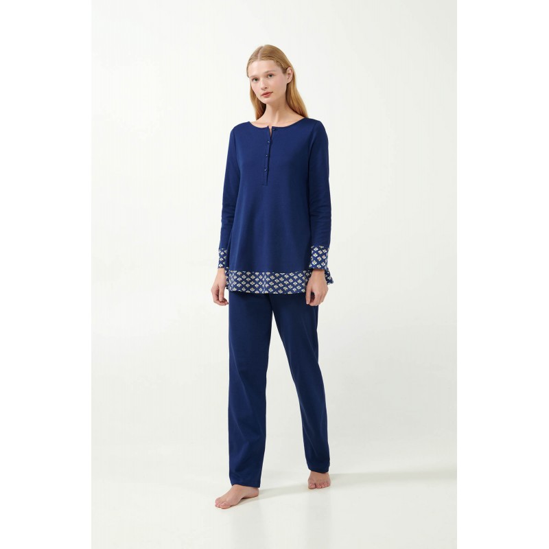 Vamp Women s Cotton Long Sleeved Pajamas Blue Print & Multicolor Details